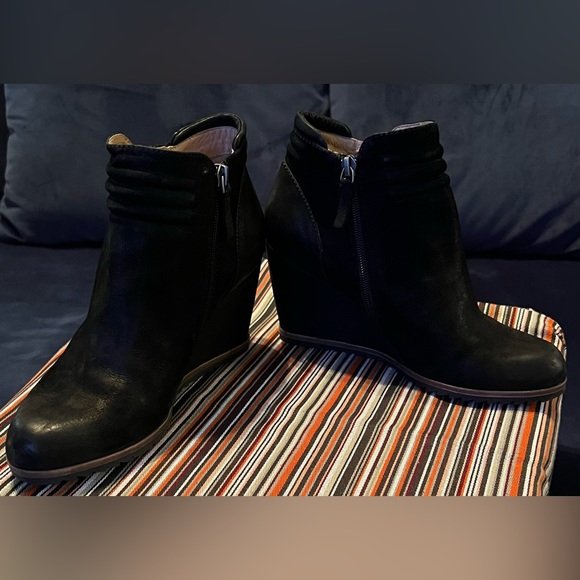 Biala Blashton Bootie| Black Suede| 7.5/38| EUC - Picture 6 of 8